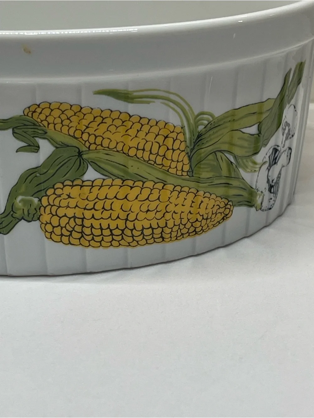 Casserole Dish 8 in Styson Round Vegetable Glossy Oven-to-Table Japan